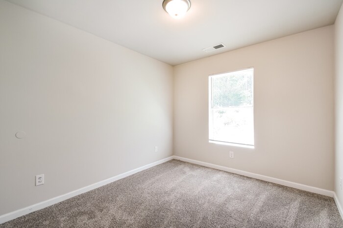 Building Photo - 3253 Pennington Dr