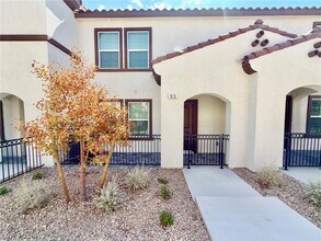 Building Photo - 913 Rosy Starling St