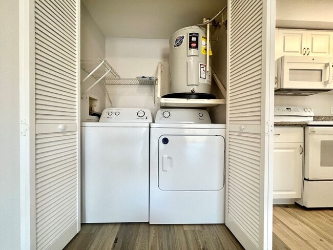 Building Photo - Mystic Gardens 5319-1909