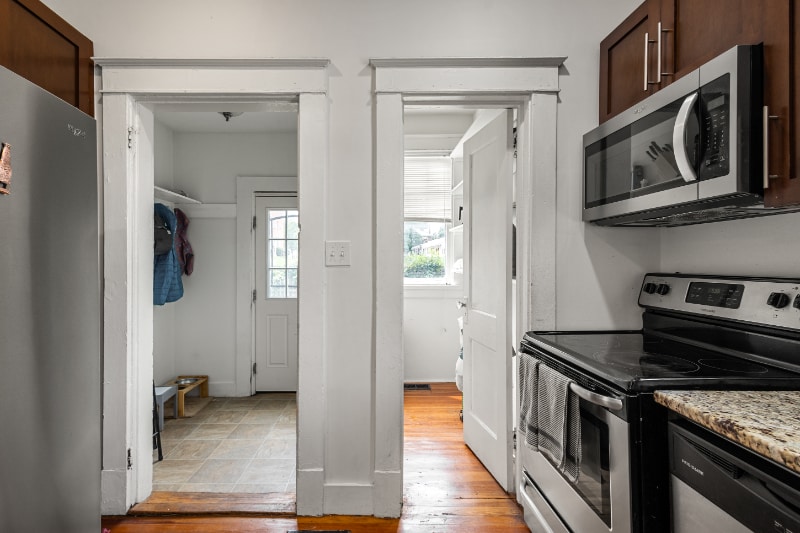 Building Photo - 2928 Hawthorne Ave