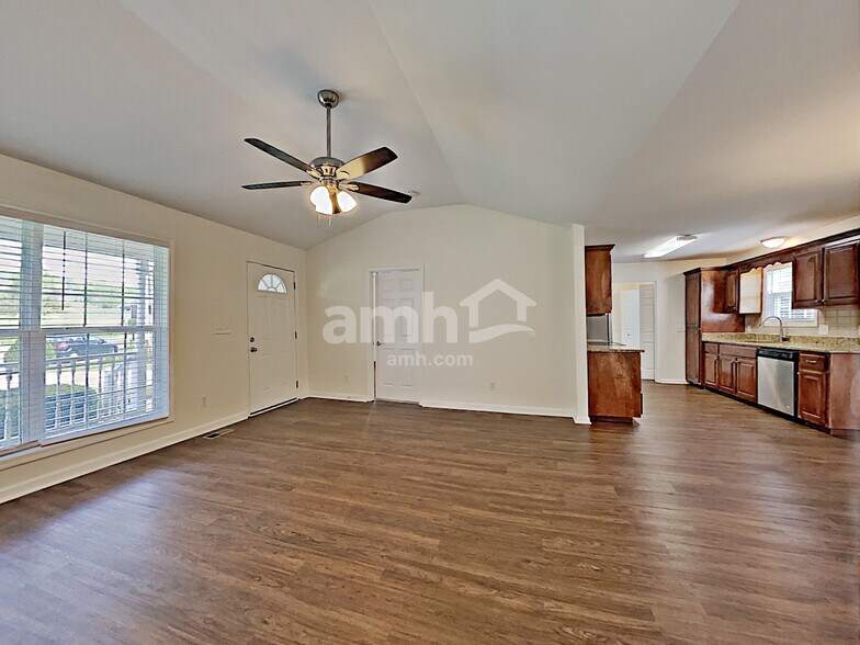 Building Photo - 2908 Checkers Ct