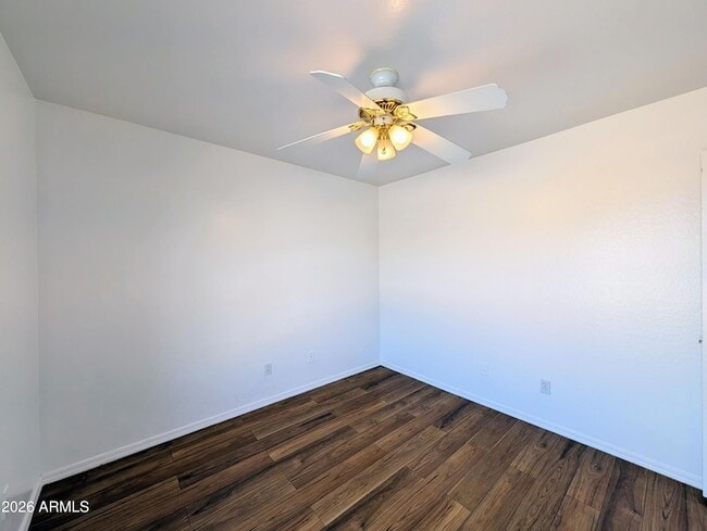 Building Photo - 6416 N 78th Ln
