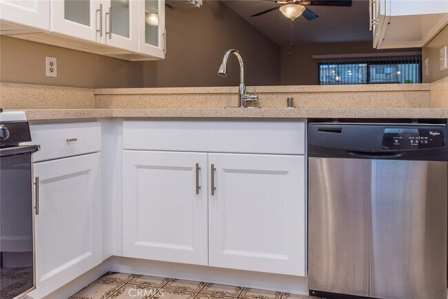 Building Photo - 160 Tangelo-