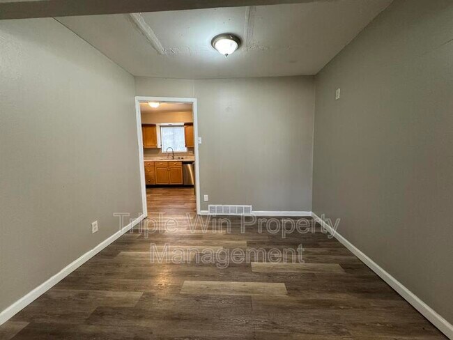 Building Photo - 11930 N Ranch Dr