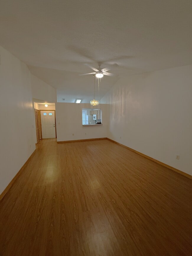 Building Photo - 3249 Villa Way Cir