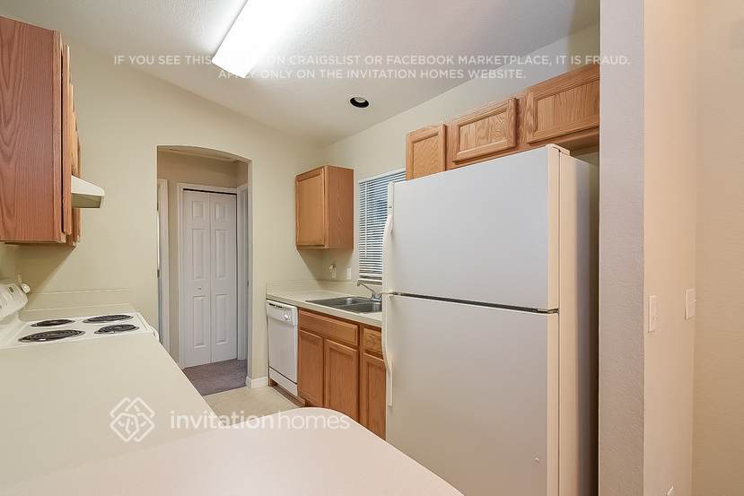 Building Photo - 6915 Glacier Ave