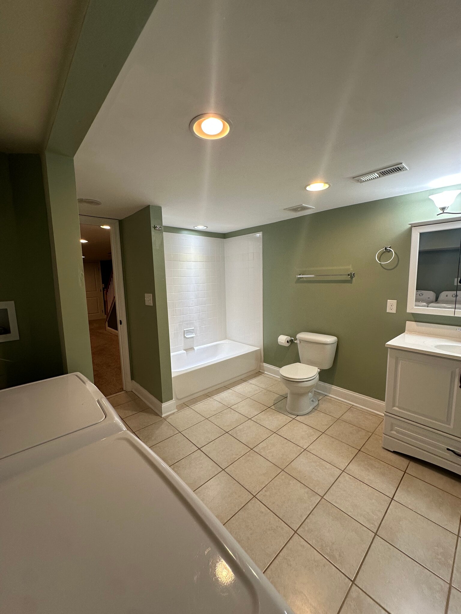 Basement bathroom / laundry room - 1013 Patapsco St