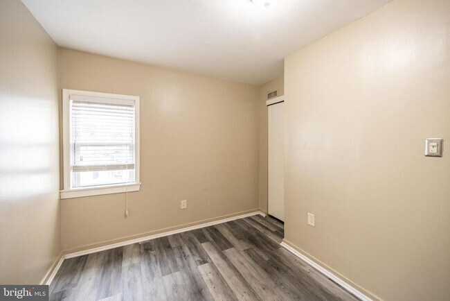 Building Photo - 2220 Fitzwater St