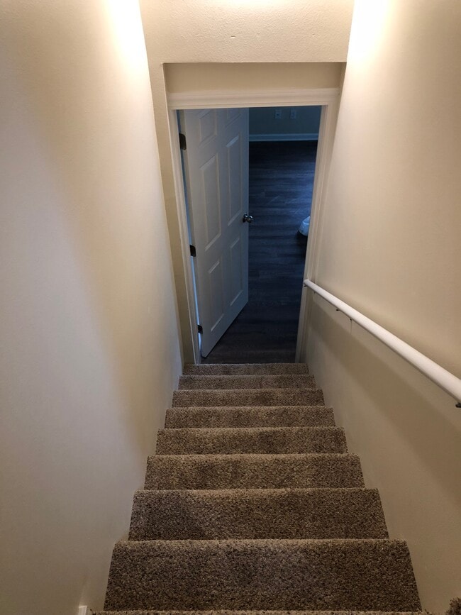 Building Photo - 627 Hudson St