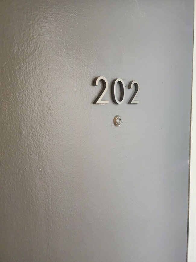 Building Photo - Two Bedroom Available near EMU | Flexible Lease Start Date