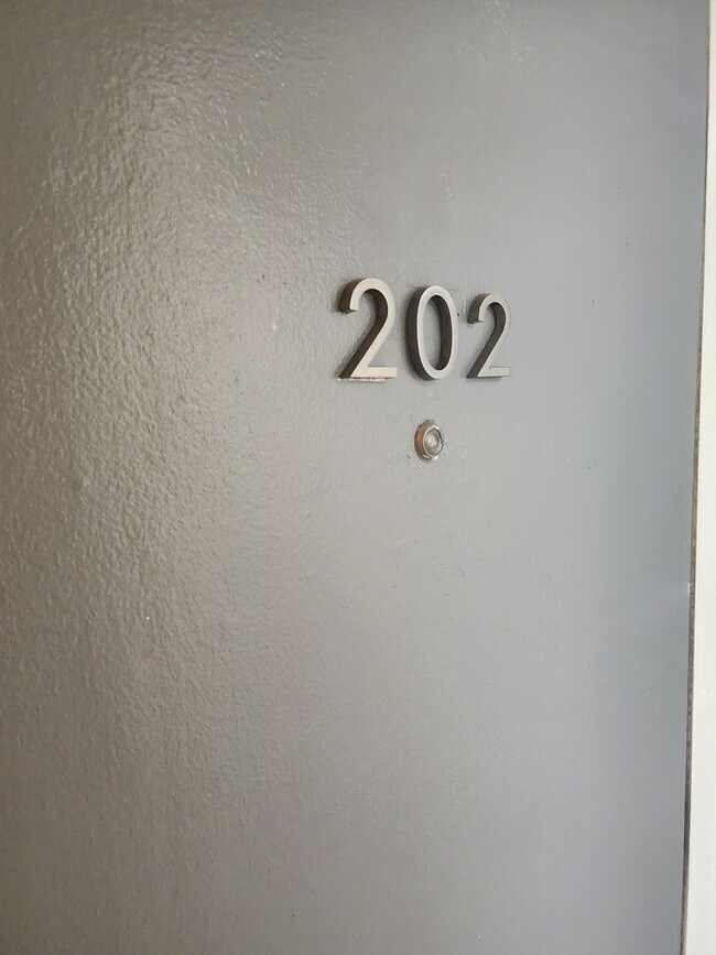 Building Photo - Two Bedroom Available near EMU!