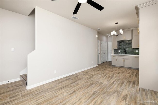 Building Photo - 230 N Pino St