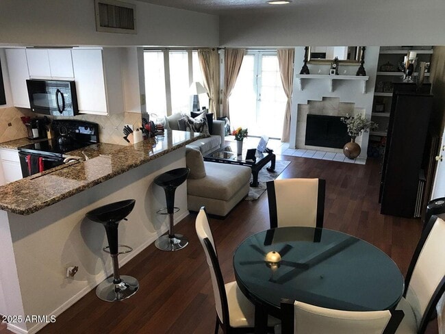 Building Photo - 7675 E McDonald Dr