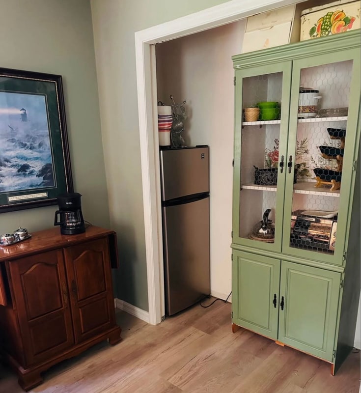 Building Photo - 2545 S Zellner Dr