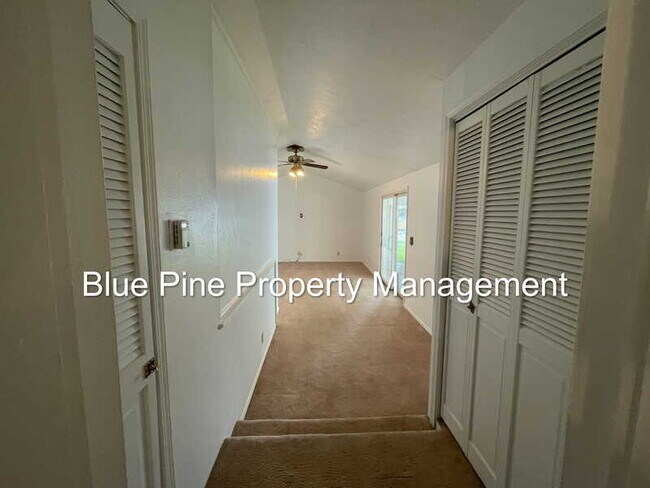 Building Photo - 907 J St