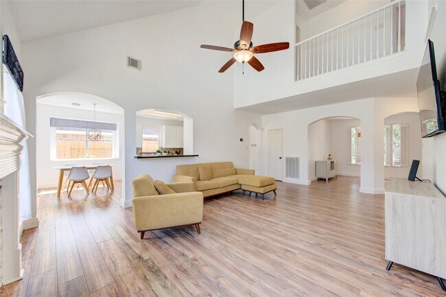 Building Photo - 6119 Rachels Ct