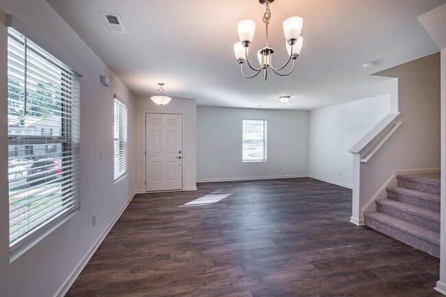 Building Photo - 510 Hobkirks Pl