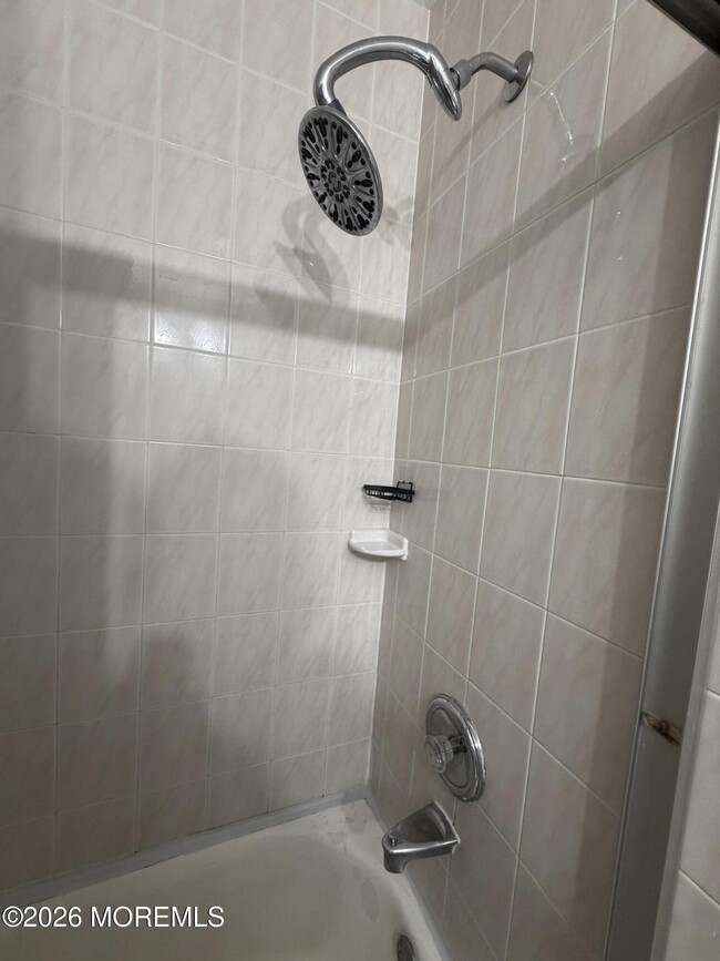 Building Photo - 210-212 W Morgan Ave