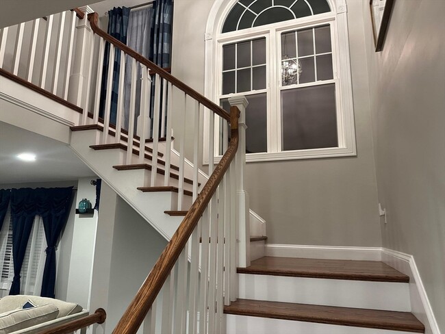 Building Photo - 21 Burncoat Hts