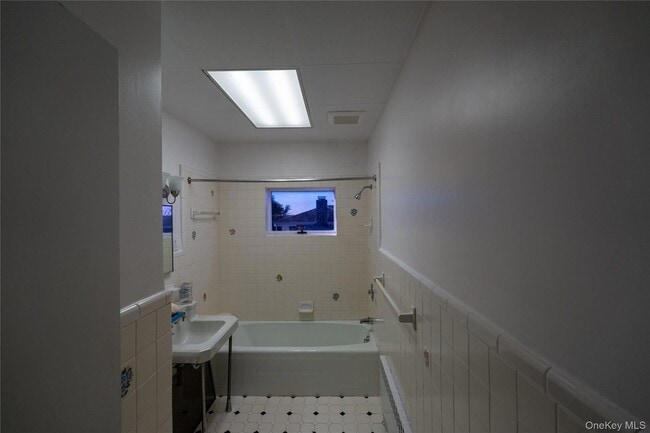 Building Photo - 43 4th St