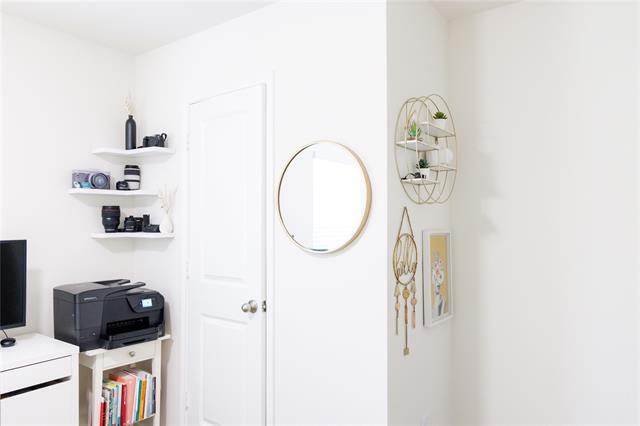 Building Photo - 6505 Waterfall Ln