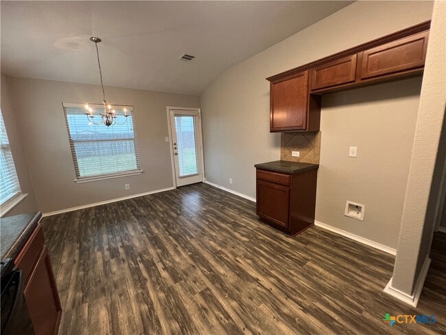 Building Photo - 663 Tom Kemp Dr