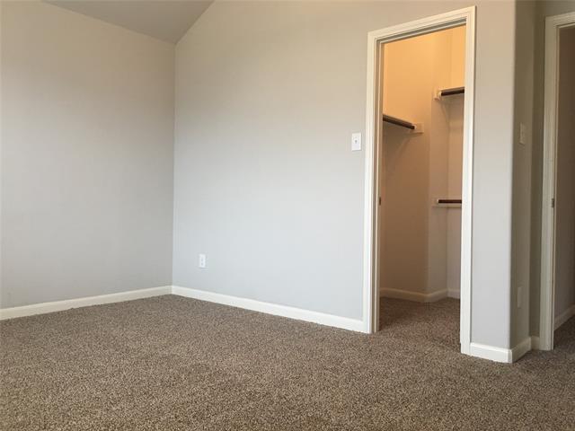 Building Photo - 9410 Smoke Tree Dr