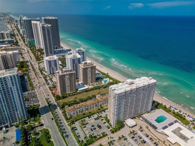 Building Photo - 1950 S Ocean Dr