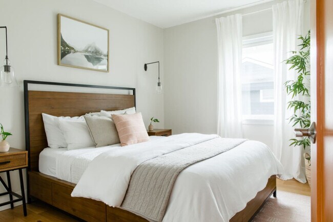 Building Photo - 7947 10th Ave SW