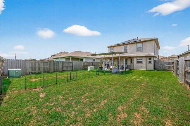 Building Photo - 2623 Hawthorn Park Ct