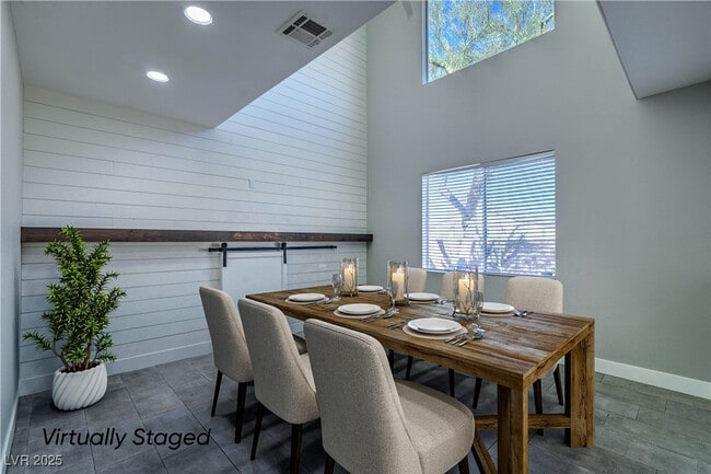 Building Photo - 675 Pacific Cascades Dr