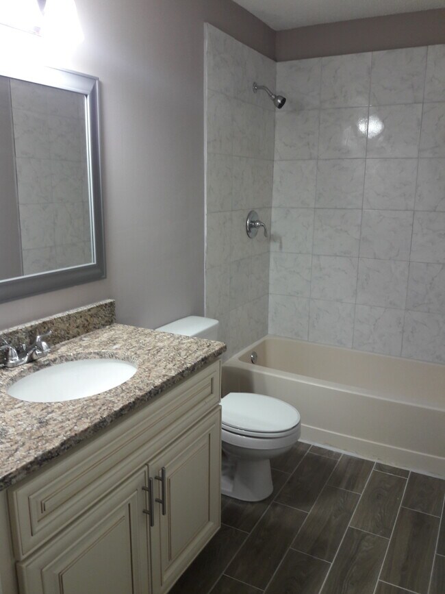 Building Photo - 1569 Foote St NE