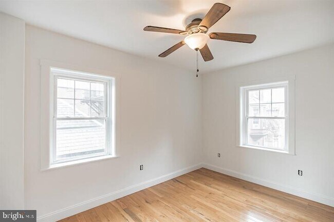 Building Photo - 2130 Locust St