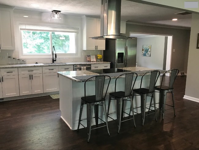 Building Photo - Newly renovated 3BR, 3.5 Bath Ranch with basement