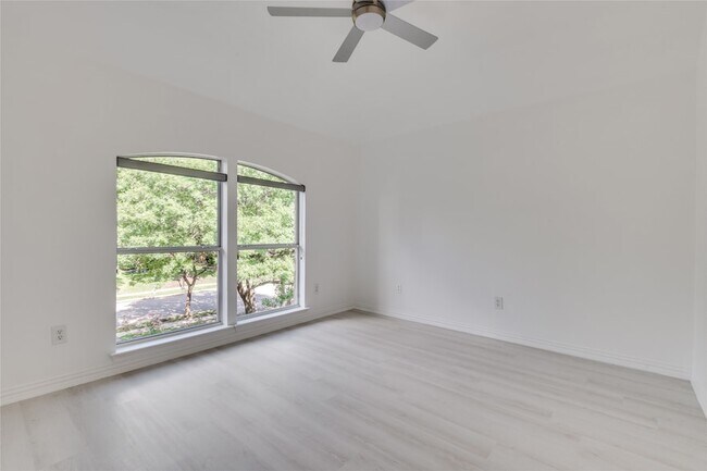 Building Photo - 7417 Marigold Dr