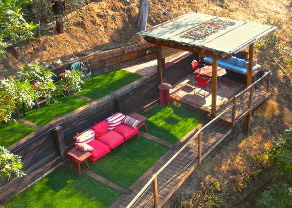 Building Photo - 8561 Cole Crest Dr