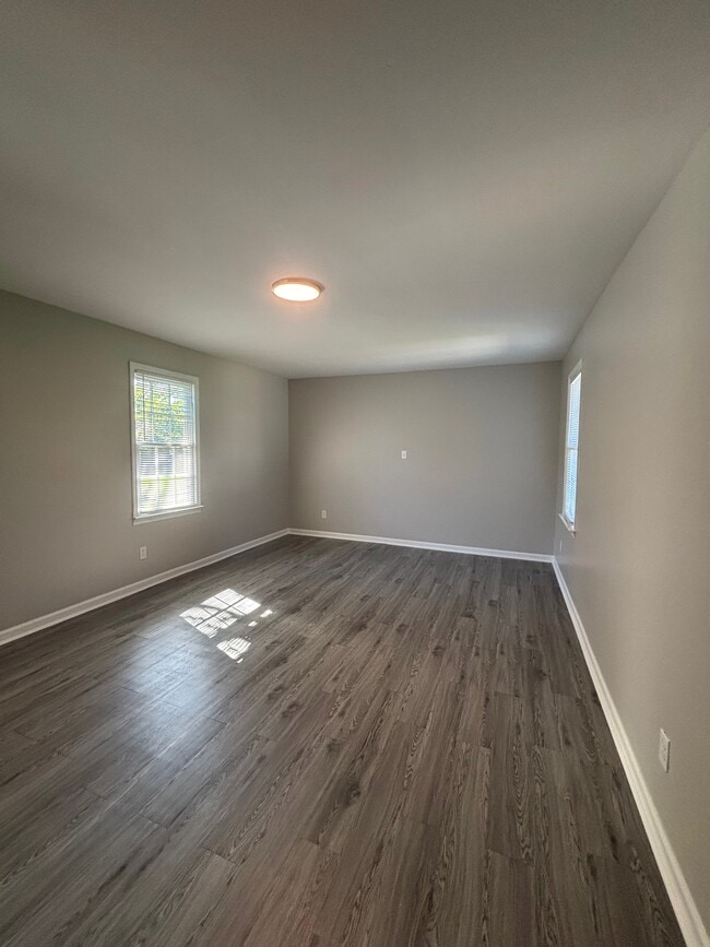 Building Photo - 222 Reynolds St