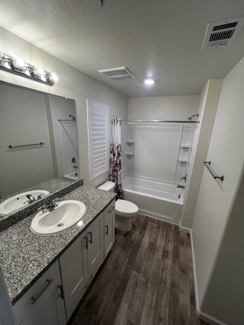 Bathroom 1 - 1489 Legacy Ln