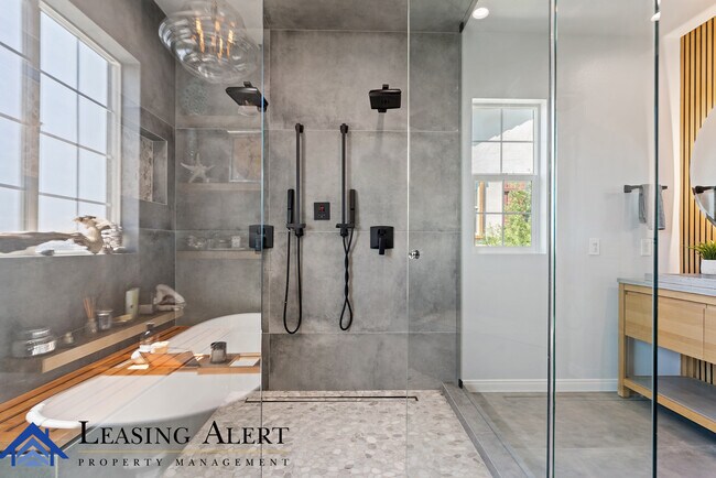 Building Photo - 28852 N Iron Village Dr