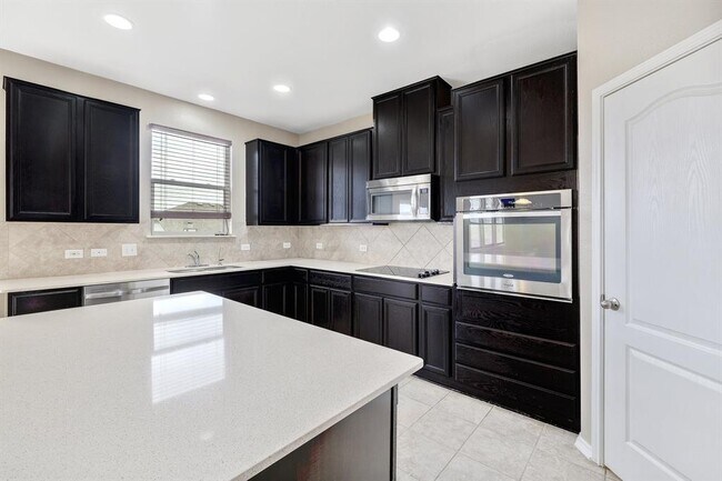 Building Photo - 131 Connor Elkins Dr