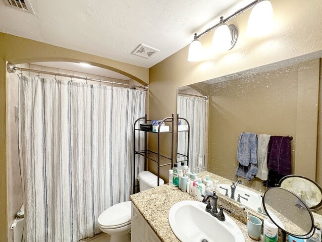 Building Photo - Jackson Square - 2 Bedroom, 2 Bathroom Condo