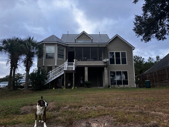 Building Photo - 164 Golden Meadow Dr