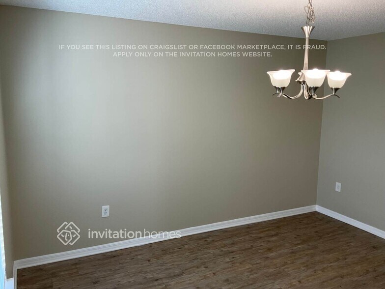 Building Photo - 3266 Quail Dr