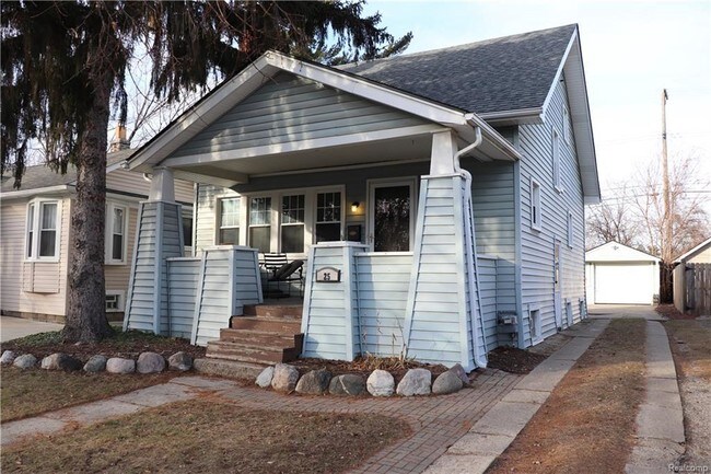 Building Photo - 25 Kensington Blvd