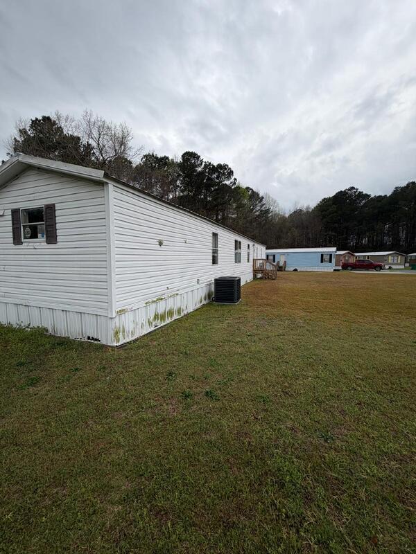 Building Photo - 2243 Cattail Cir