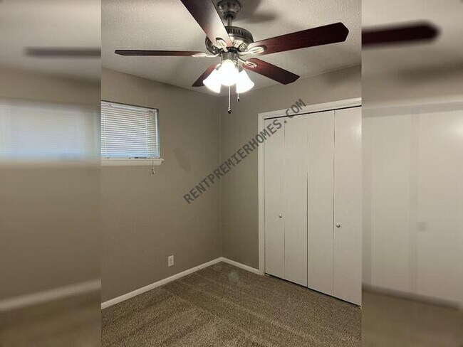 Building Photo - 2529 NW 116th St