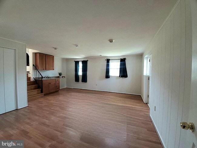 Building Photo - 702 W Edmonston Dr