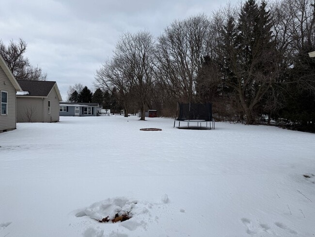 Building Photo - County Farm - 4180/4182