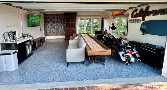 Building Photo - 301 Via Linda Vista