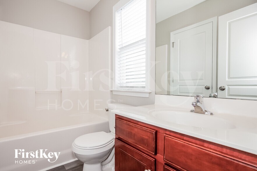 Building Photo - 7523 Coastal Way